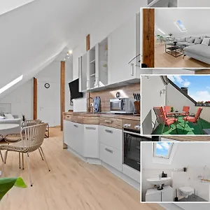  Apartment Stilvolle Wohnung: Private Dachterrasse - Zentral